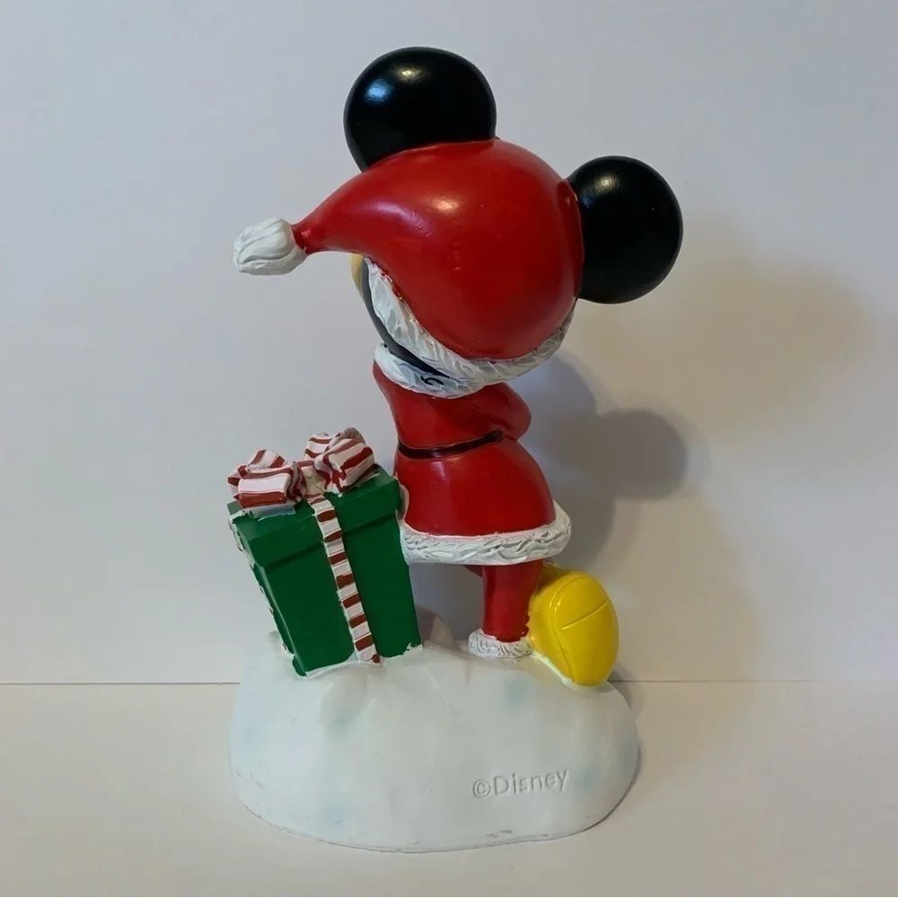 NWT. DISNEY Mickey Mouse with Christmas Gift Figure